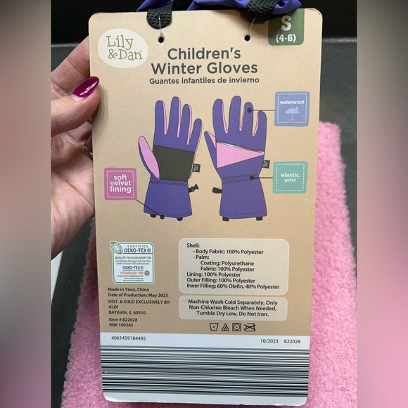 Vibrant Purple and Pink Kids Mittens - Picture 5 of 5